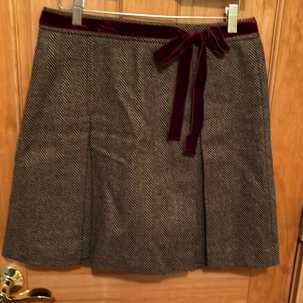 Brown tweed wool skirt by J Crew in size 8. Fully lined.